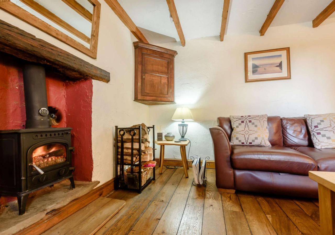 Bwthyn Clyd - St Davids Villa Exteriör bild