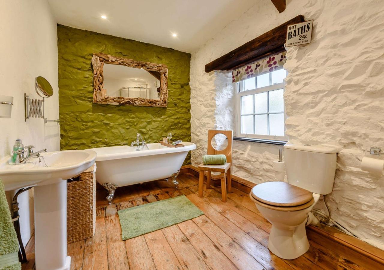 Bwthyn Clyd - St Davids Villa Exteriör bild